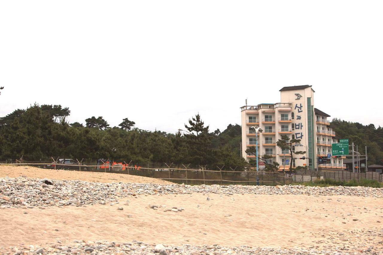 Benikea Hotel Mountain & Ocean Yangyang Exterior foto